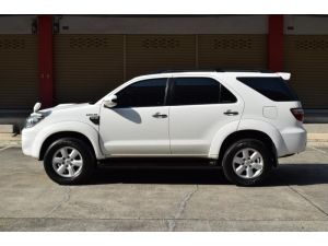 Toyota Fortuner 3.0 (ปี 2011) V SUV AT รูปที่ 3